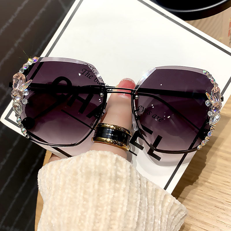 Fashionable brand sunglasses in different shades