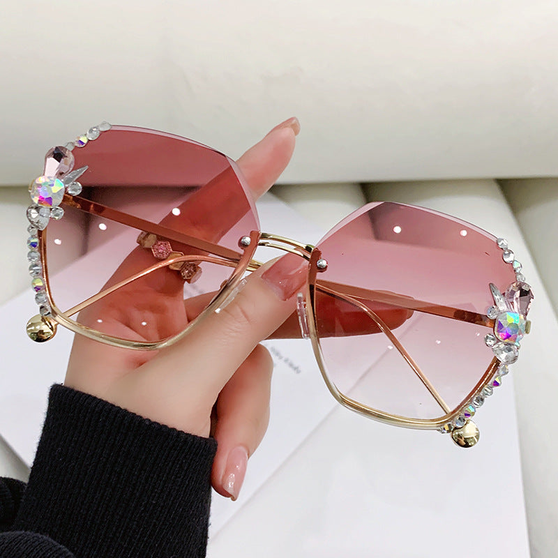 Fashionable brand sunglasses in different shades