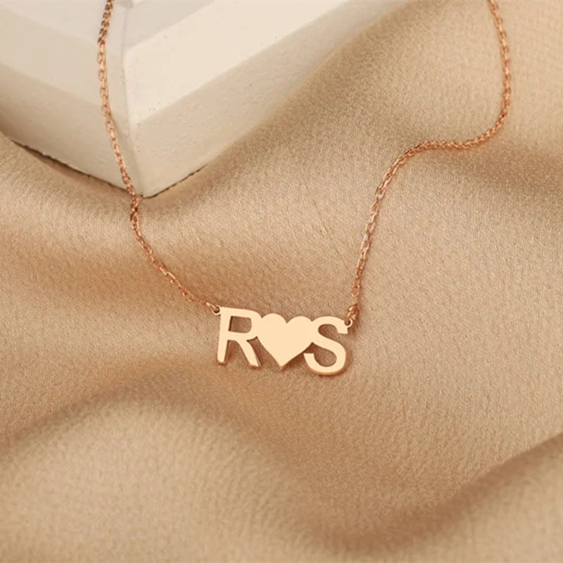 Personalized necklace with gold-plated stainless steel initials