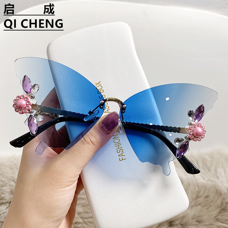 Trimmed Butterfly Shaped Sunglasses Diamond-studded Bright Colourful Hipster