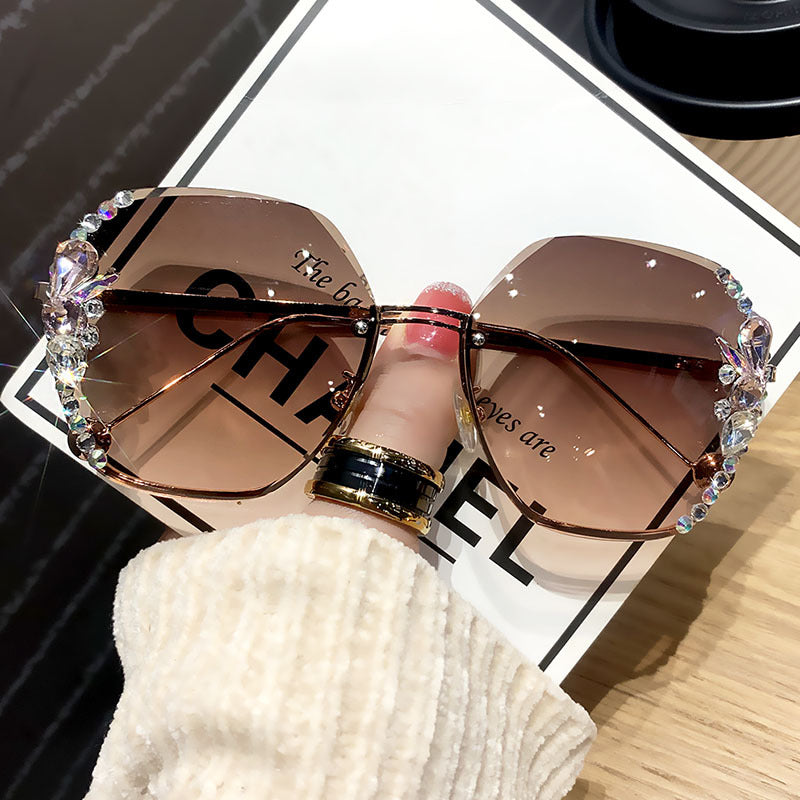 Fashionable brand sunglasses in different shades