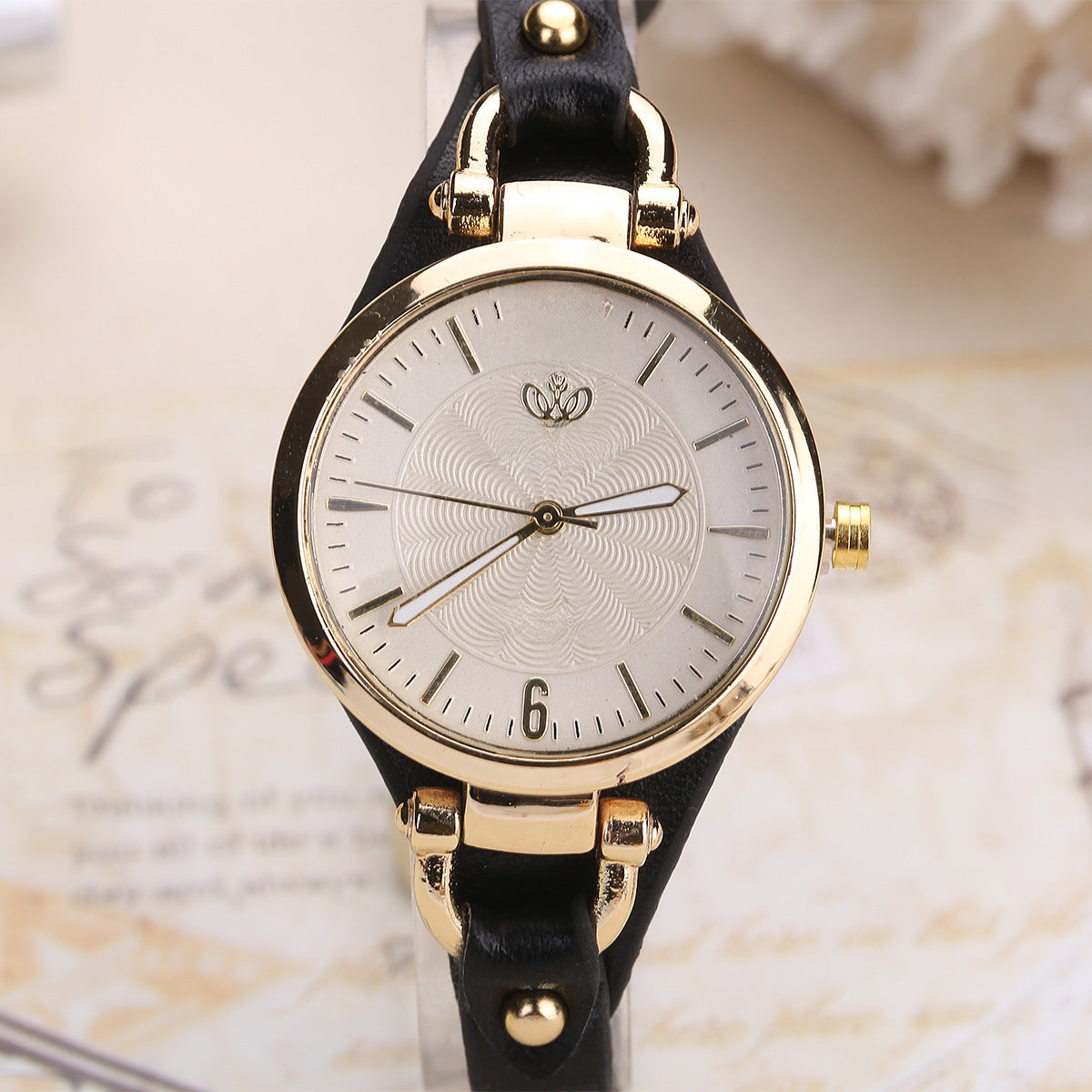 Quartz watch with thin leather strap, solid color,